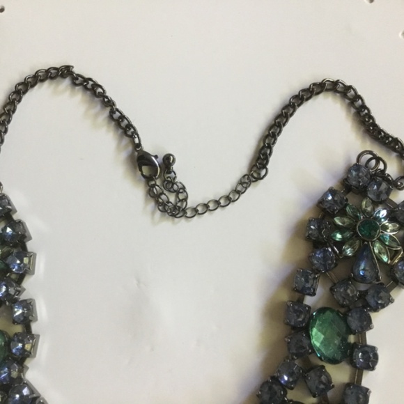 Statement Necklace - Picture 4 of 4